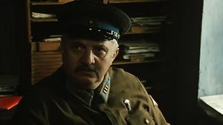 11. Жизнь и необычайные приключения солдата Ивана Чонкина (1993)