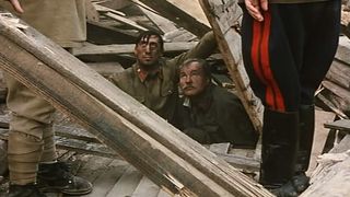 81. Жизнь и необычайные приключения солдата Ивана Чонкина (1993)