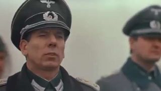 40. Если враг не сдается... (1982)