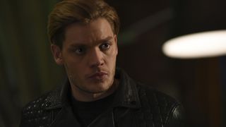 102. Сумеречные охотники (2016 — 2019)