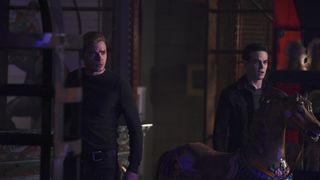 105. Сумеречные охотники (2016 — 2019)