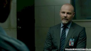 64. Сумеречные охотники (2016 — 2019)