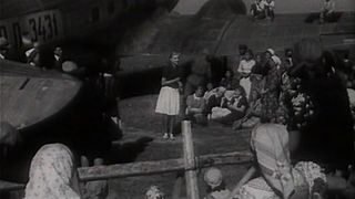 5. Воздушный извозчик (1943)
