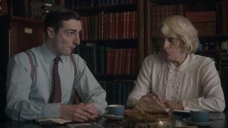 42. Корона (2016)