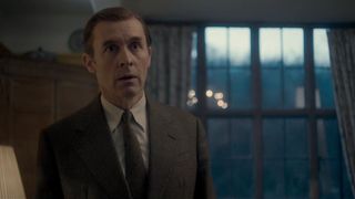 54. Корона (2016)