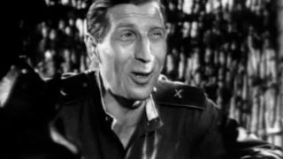 41. Беспокойное хозяйство (1946)