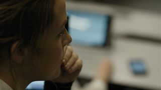 26. Девушка по вызову (2016)