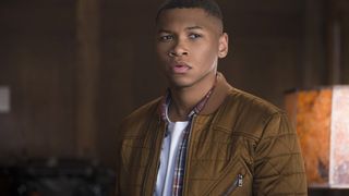 10. Легенды завтрашнего дня (2016)