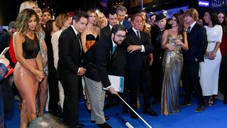 12. Образцовый самец 2 (2016)