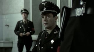 17. Ночной портье (1973)