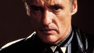 70. Синий бархат (1986)