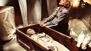 21. Голод (1983)