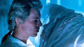 9. Голод (1983)