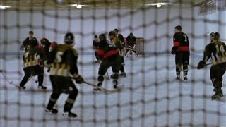 28. Пианистка (2001)