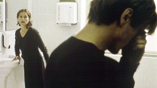 9. Пианистка (2001)