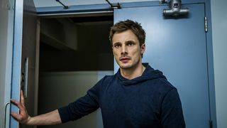 42. Дэмиен (2016)