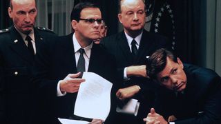 25. Тринадцать дней (2000)