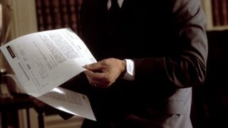 27. Тринадцать дней (2000)