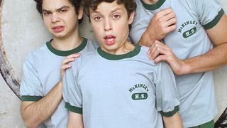 105. Хулиганы и ботаны (1999 — 2000)