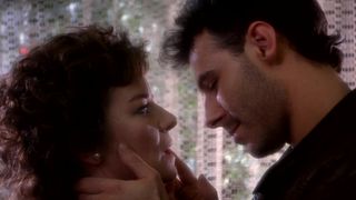 17. Восставший из ада (1987)