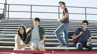 8. Колония (2016 — 2018)