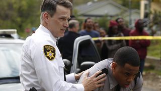 32. Огнестрел (2017)