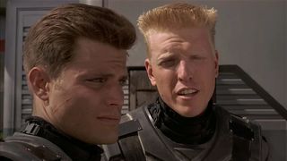 125. Звездный десант (1997)