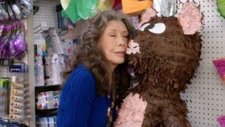 34. Грейс и Фрэнки (2015)