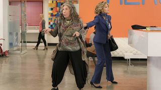 43. Грейс и Фрэнки (2015)