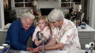 9. Грейс и Фрэнки (2015)