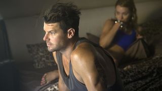 4. Последние часы (2013)