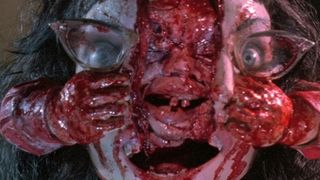 21. Живая мертвечина (1992)