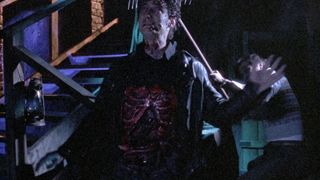 24. Живая мертвечина (1992)