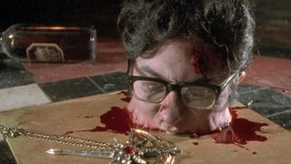 27. Живая мертвечина (1992)