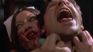 32. Живая мертвечина (1992)