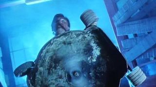 54. Живая мертвечина (1992)