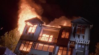 6. Живая мертвечина (1992)