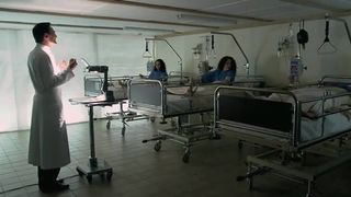 10. Человеческая многоножка (2009)