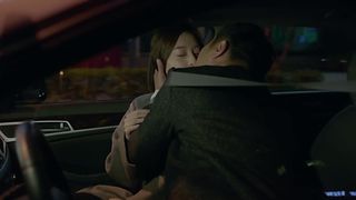 40. Потомки солнца (2016 — 2017)