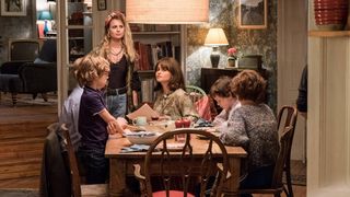 11. С любовью, Нина (2016)