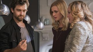 7. Американская готика (2016)
