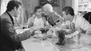 24. Славные парни (1990)