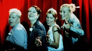 3. Лондонские псы (2000)