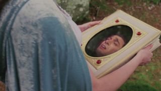 61. Заколдованная Элла (2004)