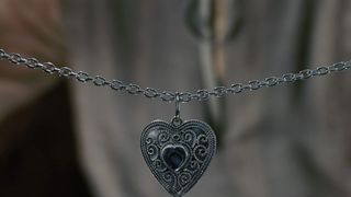 96. Заколдованная Элла (2004)