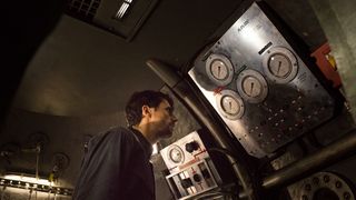 14. Опасное погружение (2015)