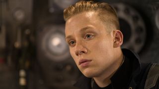 33. Опасное погружение (2015)