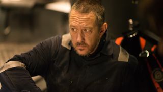 41. Опасное погружение (2015)