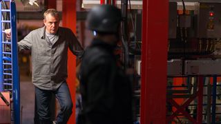 43. Опасное погружение (2015)