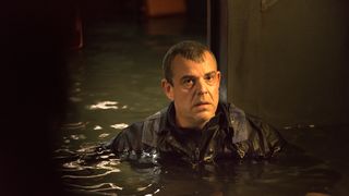 59. Опасное погружение (2015)